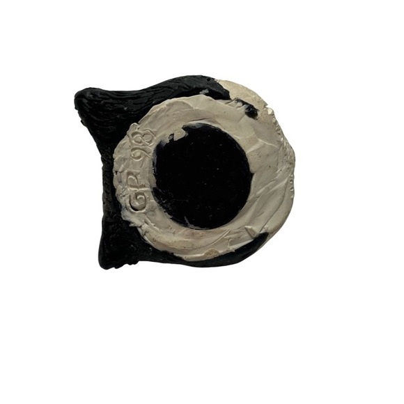 Handmade Calico Cat Magnet. - Picture 2 of 3